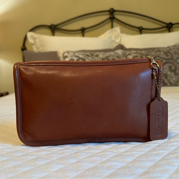 Coach Chunky Case in British Tan SLG ALERT!!!!! - Picture 2 of 11